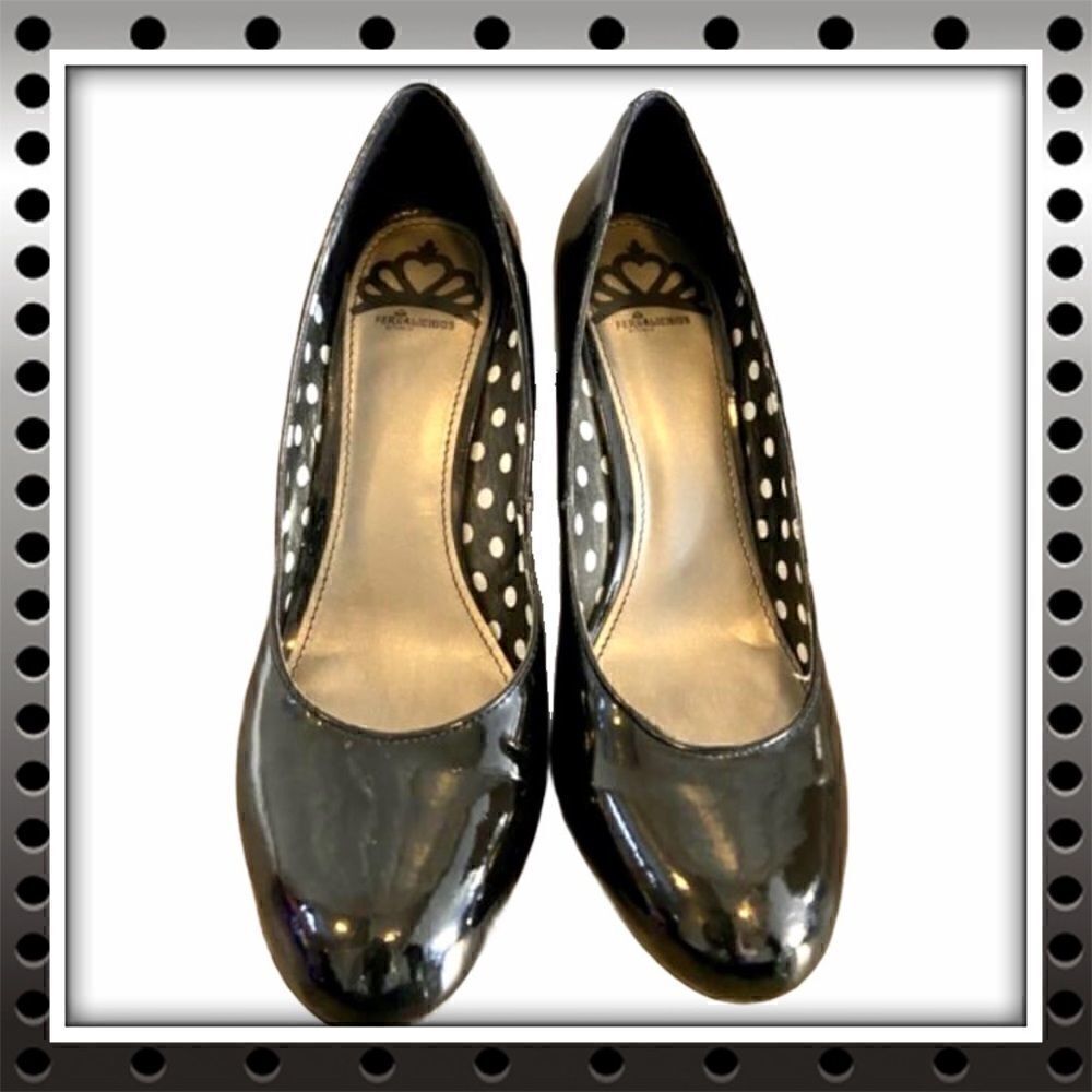 SIZE 7 Fergalicious Black Patent Leather Heels